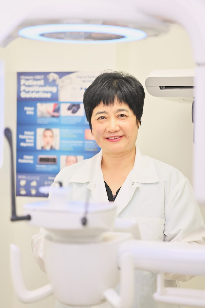 Dr. Wang at the CBCT 3D X-ray suite